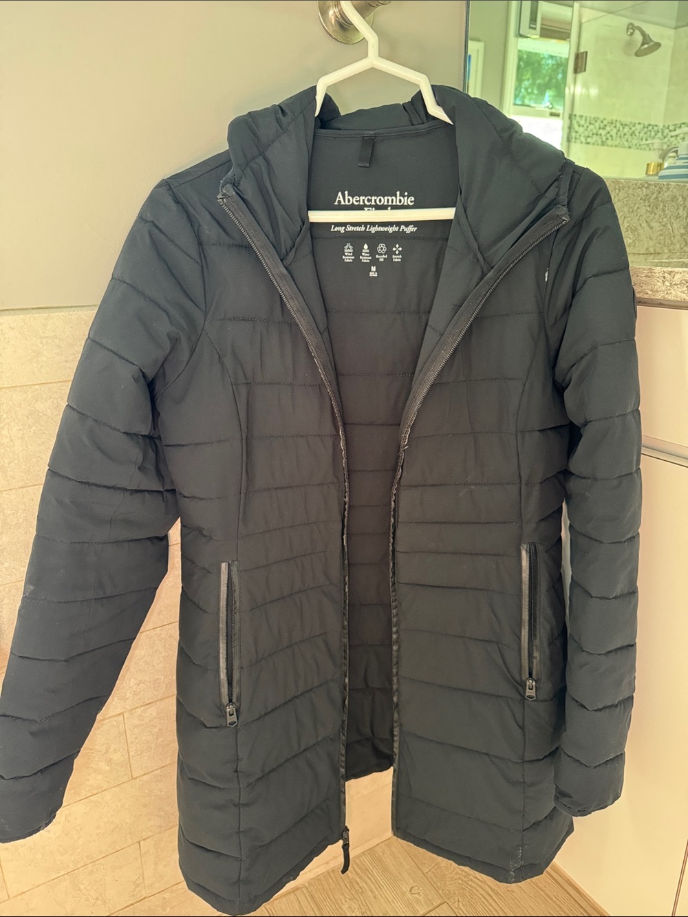 Mid leg puffer coat